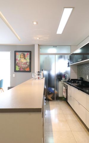 Apartamento à venda com 65m², 2 quartos e 1 vagaCozinha e Área de Serviço