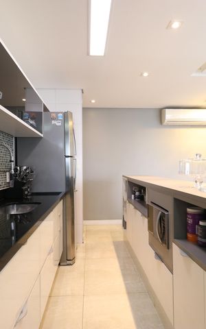 Apartamento à venda com 65m², 2 quartos e 1 vagaCozinha e Área de Serviço