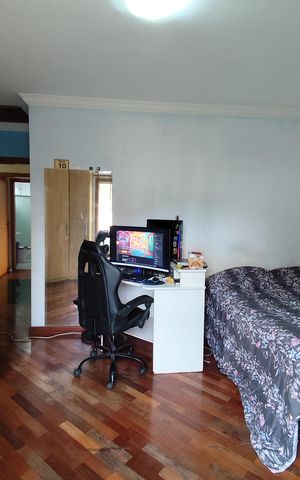 Casa à venda com 240m², 3 quartos e 4 vagas Casa à venda com 240m², 3 quartos e 4 vagasQuarto
