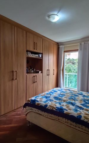Casa à venda com 240m², 3 quartos e 4 vagas