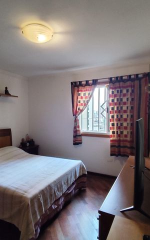 Casa à venda com 240m², 3 quartos e 4 vagas Casa à venda com 240m², 3 quartos e 4 vagasQuarto