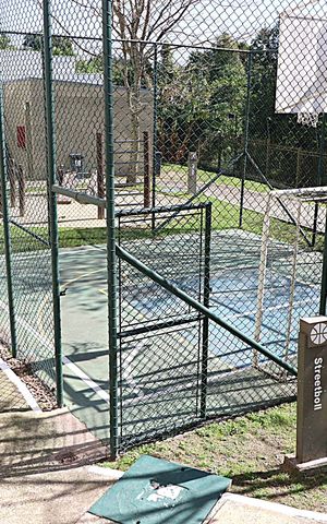 Apartamento à venda com 67m², 2 quartos e 1 vagaÁrea comum -  Quadra de esportes