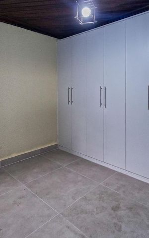 Casa para alugar com 220m², 4 quartos e 4 vagas