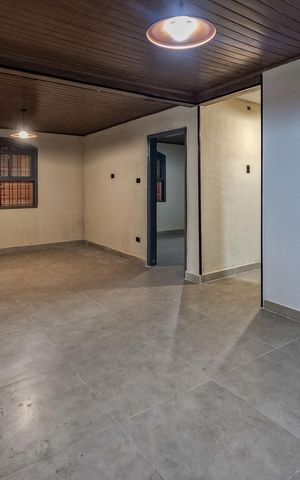 Casa para alugar com 220m², 4 quartos e 4 vagas