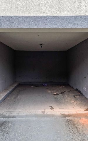 Casa para alugar com 220m², 4 quartos e 4 vagas