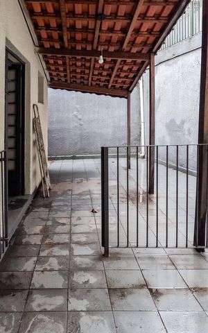Casa para alugar com 220m², 4 quartos e 4 vagas