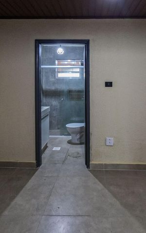 Casa para alugar com 220m², 4 quartos e 4 vagas