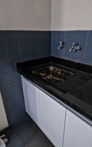 Casa para alugar com 220m², 4 quartos e 4 vagas