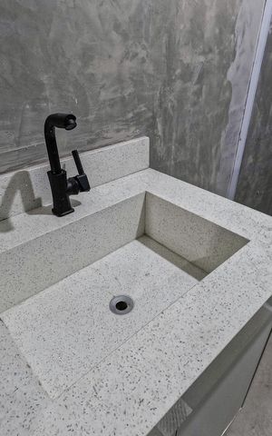 Casa para alugar com 220m², 4 quartos e 4 vagas