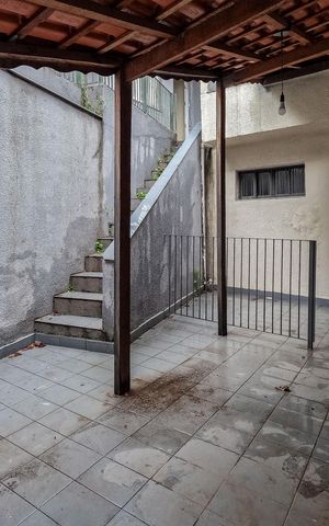 Casa para alugar com 220m², 4 quartos e 4 vagas