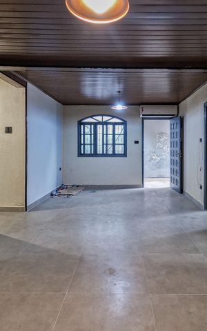 Casa para alugar com 220m², 4 quartos e 4 vagas