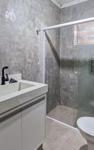 Casa para alugar com 220m², 4 quartos e 4 vagas