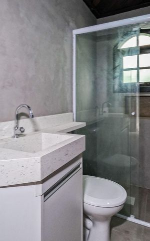 Casa para alugar com 220m², 4 quartos e 4 vagas