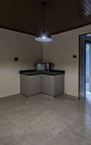 Casa para alugar com 220m², 4 quartos e 4 vagas