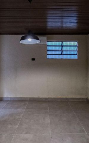 Casa para alugar com 220m², 4 quartos e 4 vagas