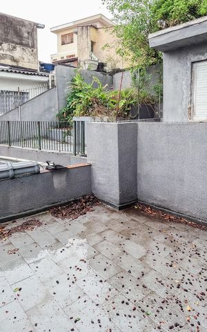 Casa para alugar com 220m², 4 quartos e 4 vagas