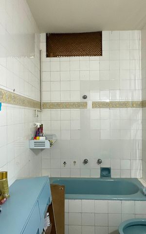 Apartamento à venda com 97m², 3 quartos e sem vaga Apartamento à venda com 97m², 3 quartos e sem vagaBanheiro social 2