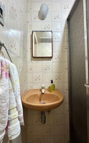 Apartamento à venda com 97m², 3 quartos e sem vaga Apartamento à venda com 97m², 3 quartos e sem vagaBanheiro social