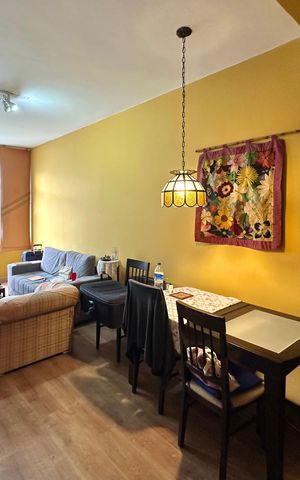 Apartamento à venda com 97m², 3 quartos e sem vaga Apartamento à venda com 97m², 3 quartos e sem vagaSala