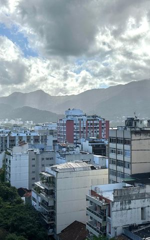 Apartamento à venda com 97m², 3 quartos e sem vaga Apartamento à venda com 97m², 3 quartos e sem vagaVista da sala