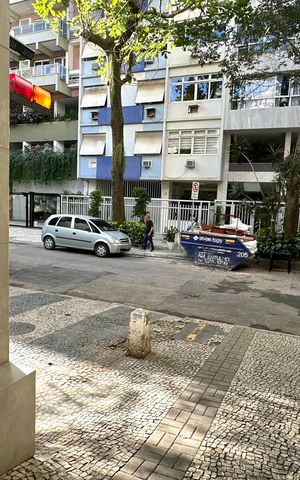Apartamento à venda com 97m², 3 quartos e sem vaga Apartamento à venda com 97m², 3 quartos e sem vagaPlaca