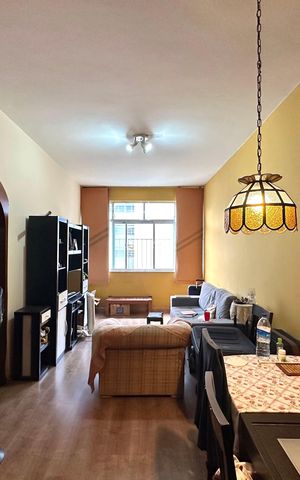 Apartamento à venda com 97m², 3 quartos e sem vaga Apartamento à venda com 97m², 3 quartos e sem vagaSala