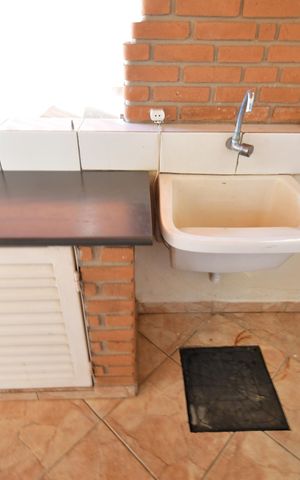 Casa para alugar com 105m², 2 quartos e 3 vagasÁrea de Serviço
