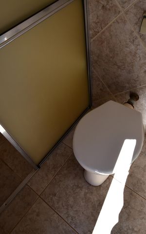 Casa para alugar com 105m², 2 quartos e 3 vagasBanheiro de serviço