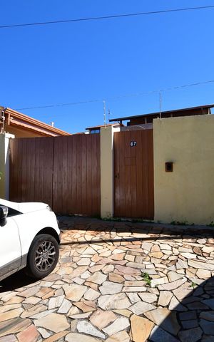 Casa para alugar com 105m², 2 quartos e 3 vagasFachada