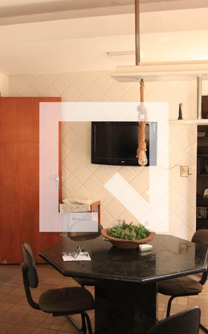 Casa à venda com 365m², 4 quartos e 6 vagasCozinha