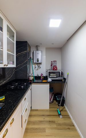 Apartamento à venda com 34m², 2 quartos e sem vaga Apartamento à venda com 34m², 2 quartos e sem vagaSala/Cozinha/Área de Serviço
