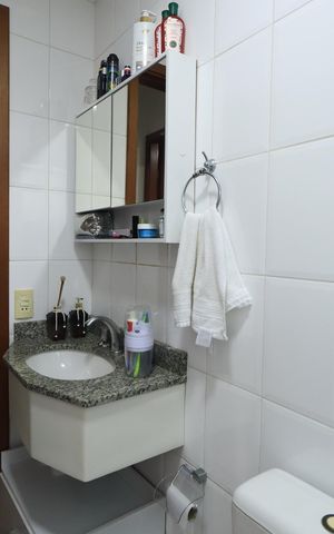 Apartamento à venda com 57m², 2 quartos e 1 vagaBanheiro Social