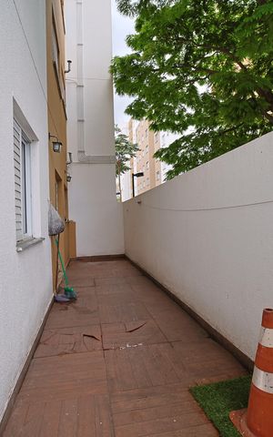 Apartamento à venda com 50m², 2 quartos e 1 vagaVaranda