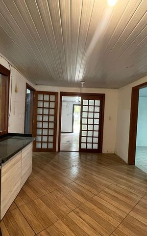 Casa à venda com 166m², 2 quartos e 2 vagas