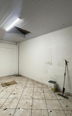 Casa à venda com 166m², 2 quartos e 2 vagas