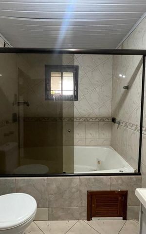 Casa à venda com 166m², 2 quartos e 2 vagas