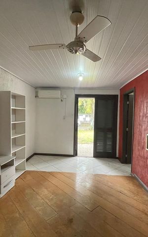 Casa à venda com 166m², 2 quartos e 2 vagas
