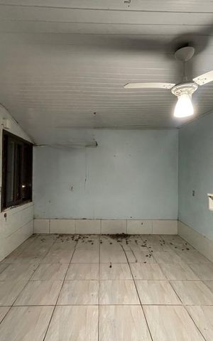 Casa à venda com 166m², 2 quartos e 2 vagas