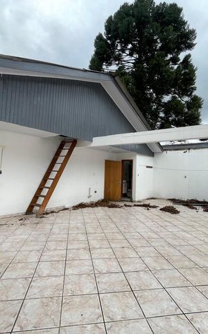 Casa à venda com 166m², 2 quartos e 2 vagas