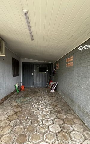 Casa à venda com 166m², 2 quartos e 2 vagas