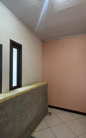 Casa à venda com 166m², 2 quartos e 2 vagas