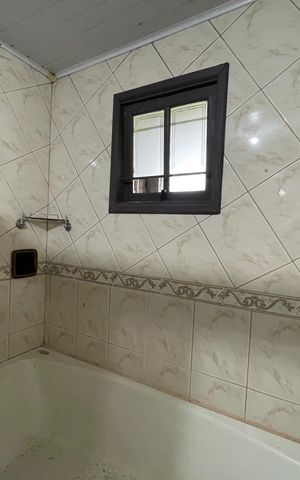 Casa à venda com 166m², 2 quartos e 2 vagas