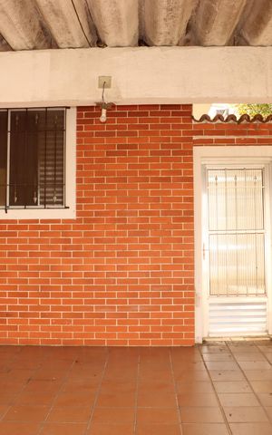Casa à venda com 99m², 2 quartos e 3 vagasÁrea externa