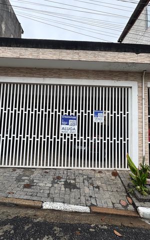 Casa para alugar com 129m², 3 quartos e 2 vagas Casa para alugar com 129m², 3 quartos e 2 vagasFachada com PLACA GRANDE