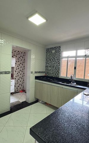 Casa para alugar com 129m², 3 quartos e 2 vagas Casa para alugar com 129m², 3 quartos e 2 vagasCozinha