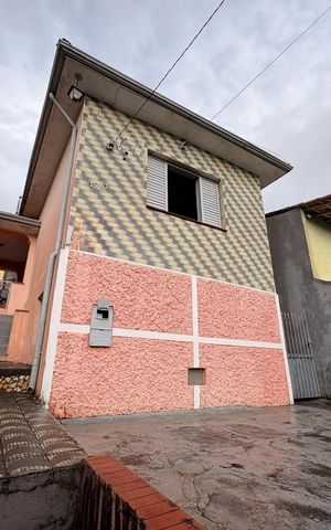 Casa para alugar com 107m², 2 quartos e 1 vaga Casa para alugar com 107m², 2 quartos e 1 vagaVaranda