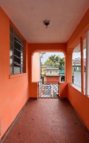 Casa para alugar com 107m², 2 quartos e 1 vaga Casa para alugar com 107m², 2 quartos e 1 vagaVaranda