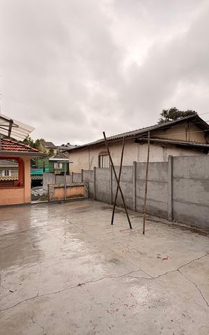 Casa para alugar com 107m², 2 quartos e 1 vaga Casa para alugar com 107m², 2 quartos e 1 vagaQuintal