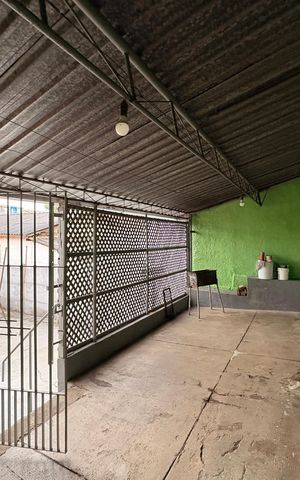 Casa para alugar com 107m², 2 quartos e 1 vaga Casa para alugar com 107m², 2 quartos e 1 vagaDepósito