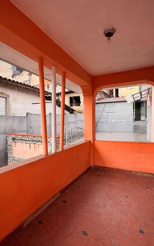 Casa para alugar com 107m², 2 quartos e 1 vaga Casa para alugar com 107m², 2 quartos e 1 vagaVaranda